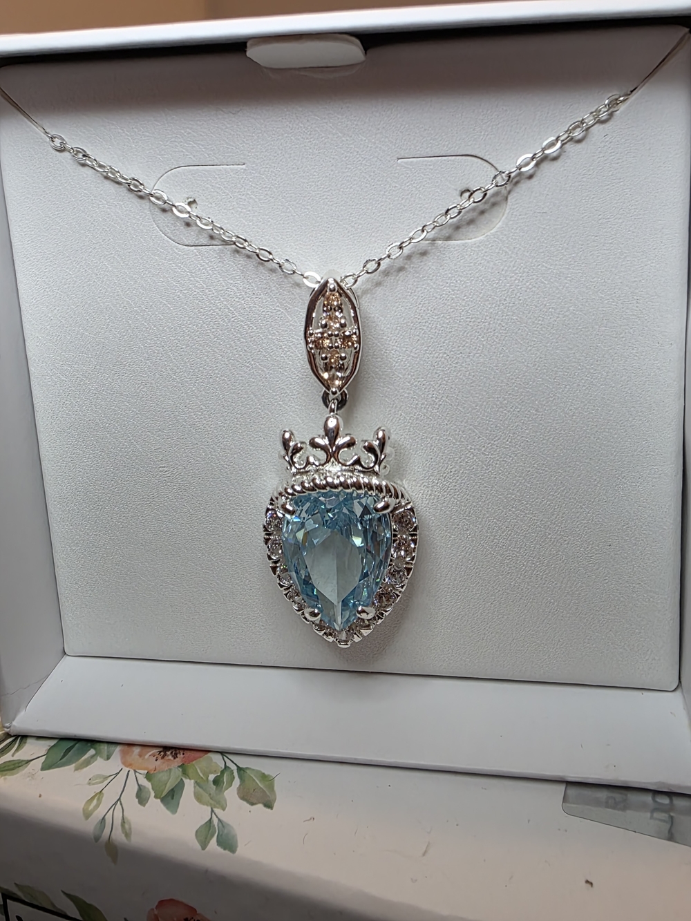 The Josephina Pendant - Versailles Collection